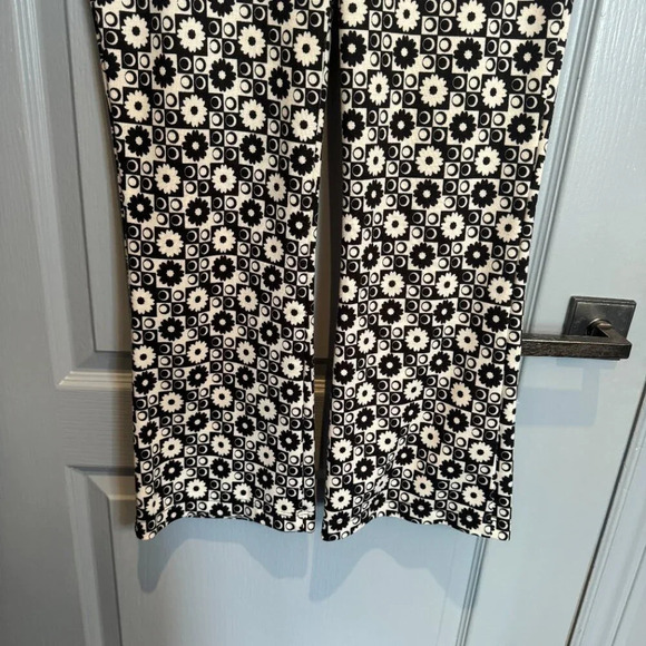 Altar'd State Flare Pants Size  Large Groovy Funky Mod Black White Hippie Retro - Picture 4 of 14